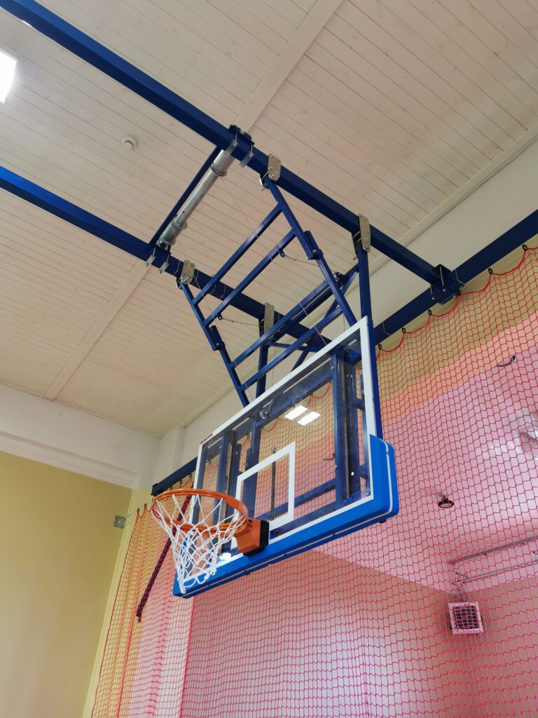 IMG_20210309_113602 montaż kosza na hali sportowej